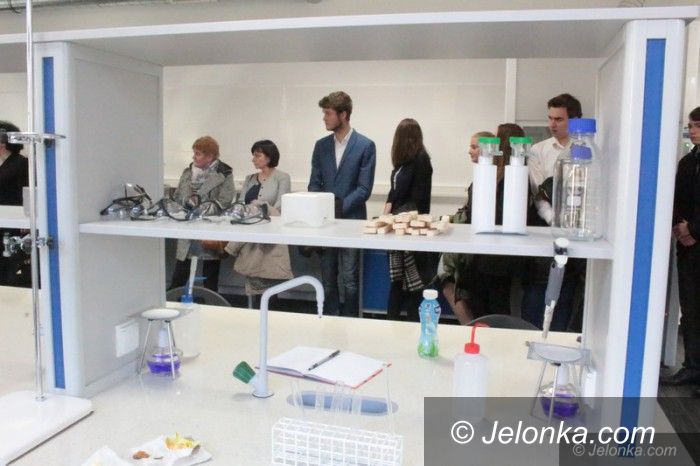 Jelenia Góra: Nowe laboratorium na KPSW