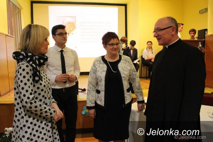 Jelenia Góra: Poezja Jana Pawła II dla młodych