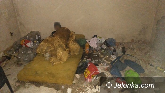 Jelenia Góra: Zniknął  z domu, zamieszkał w pustostanie