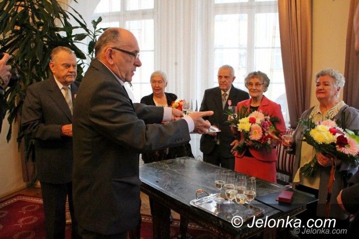 Jelenia Góra: Kolejne pary odznaczone w USC