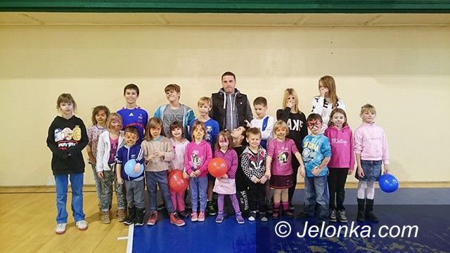 Jelenia Góra: Pomogali podopiecznym Domów Dziecka