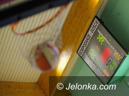 Jelenia Góra: Mini–koszykarki w akcji