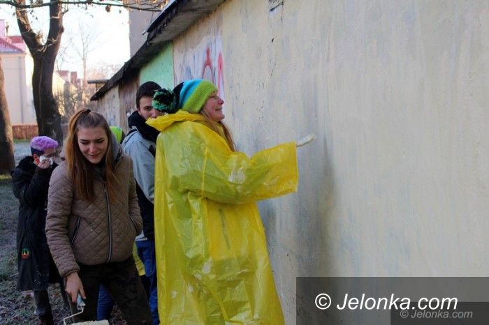 Jelenia Góra: Młodzież świeci przykładem