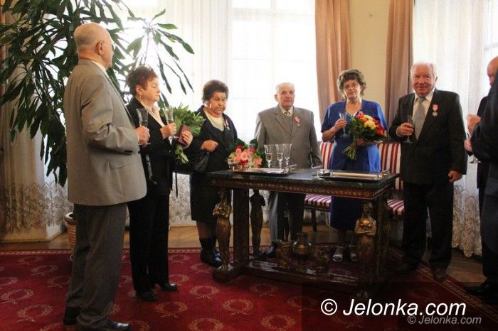 Jelenia Góra: Medale za długoletnie pożycie małżeńskie wręczone