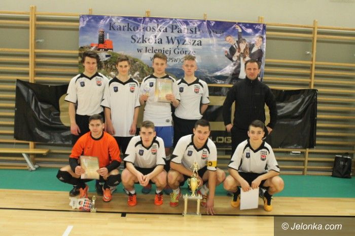Jelenia Góra: Skorpiony na najwyższym stopniu podium