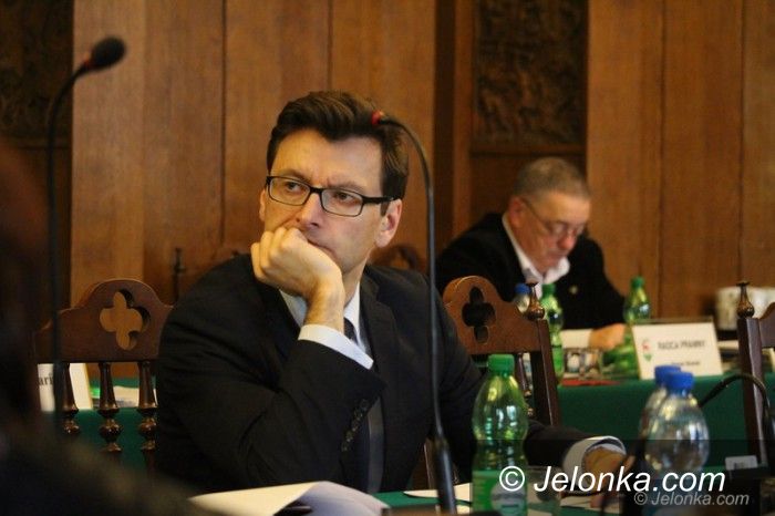 Jelenia Góra: Szymański jak Biedroń – w obronie zwierząt