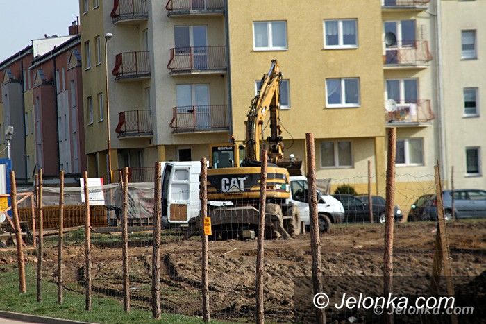Jelenia Góra: Budowa POLOmarketu idzie pełną parą