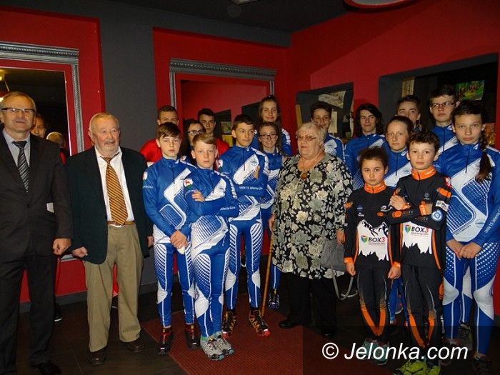 Jelenia Góra: Piękny jubileusz szkoły w Sobieszowie