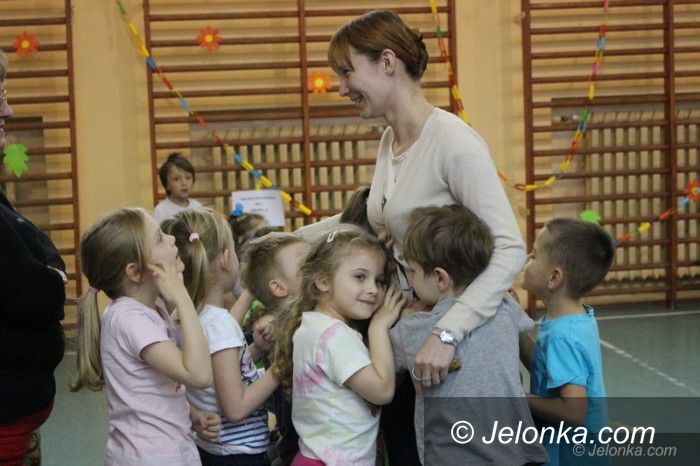 Jelenia Góra: Przedszkolaki odbyły rajd po „Siódemce”