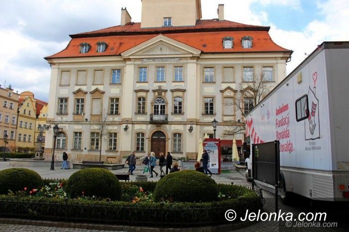 Jelenia Góra: Fundacja McDonalda bada dzieci