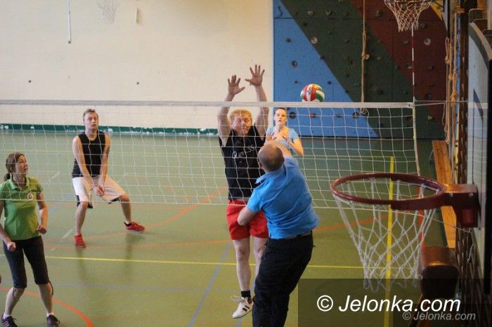 Jelenia Góra: Jubileusz "Dwójki" na sportowo