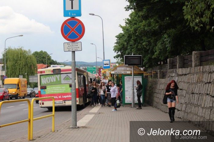 Jelenia Góra: Chaos komunikacyjny po zmianach MZK