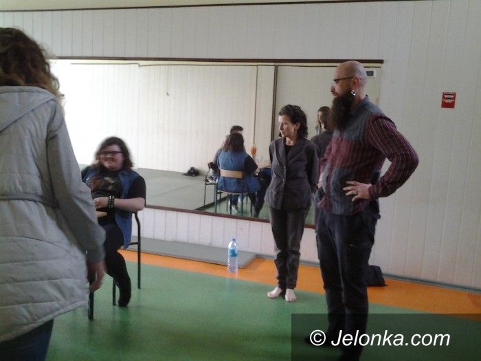 Jelenia Góra: Maxim Isaev, założyciel Teatru Akhe w Śniadeckim