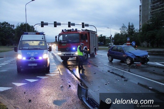 Jelenia Góra: Kolizja dwóch citroenów na Zabobrzu