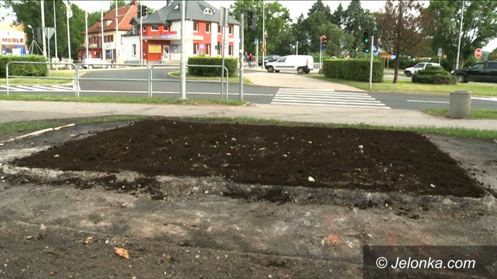 Jelenia Góra: Długo oczekiwana rozbiórka...wykonana