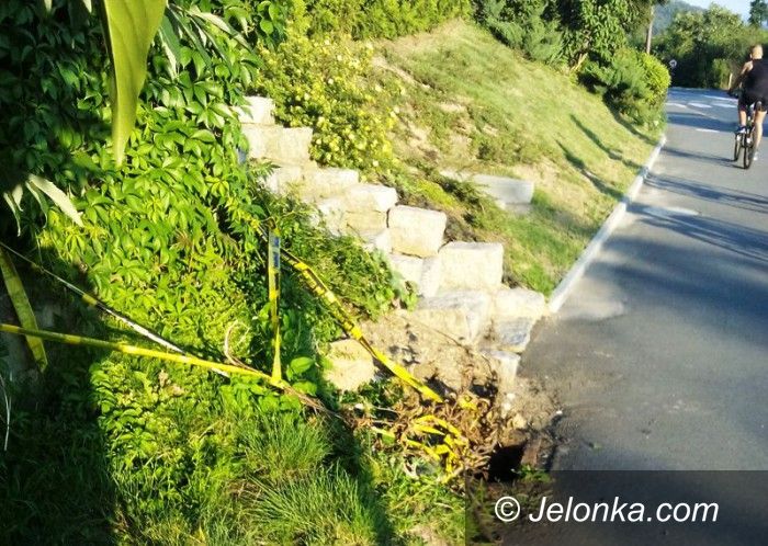 Jelenia Góra: Czytelnik: otwarta studzienka zagraża bezpieczeństwu