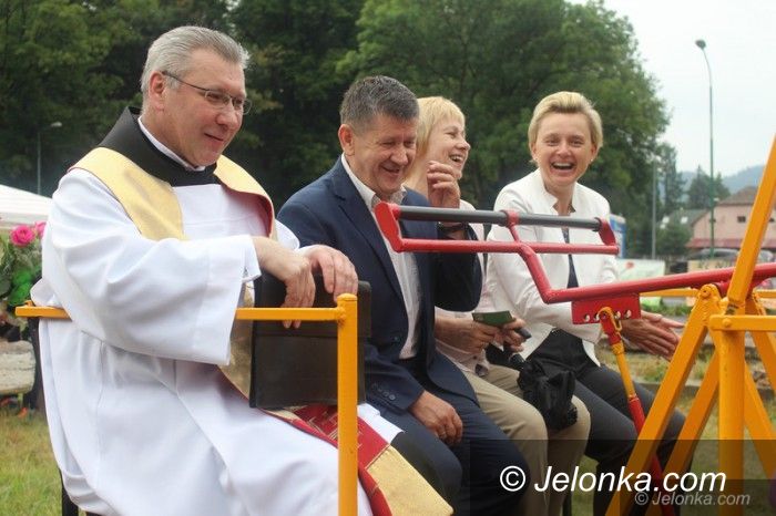 Kowary: Drezyna w Kowarach poświęcona