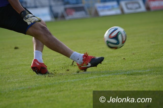 III liga piłkarska: III liga: Olimpia powalczy ze Stalą