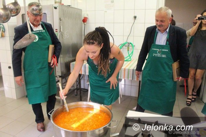 Jelenia Góra: Talerz miłosierdzia z gwiazdami w Jeleniej Górze