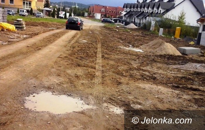 Jelenia Góra: Zdewastowano tymczasową drogę. Co dalej?