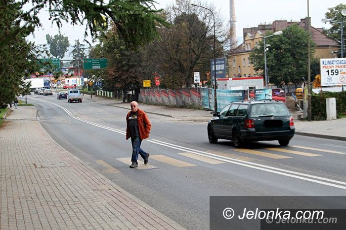 Jelenia Góra: Czytelnik: Kiedy znikną niebezpieczne pasy?
