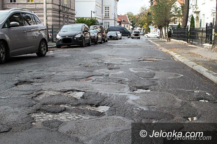Jelenia Góra: Kiedy obiecany remont ulicy Grottgera?