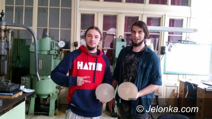 Jelenia Góra: Twórczy początek jesieni w liceum plastycznym