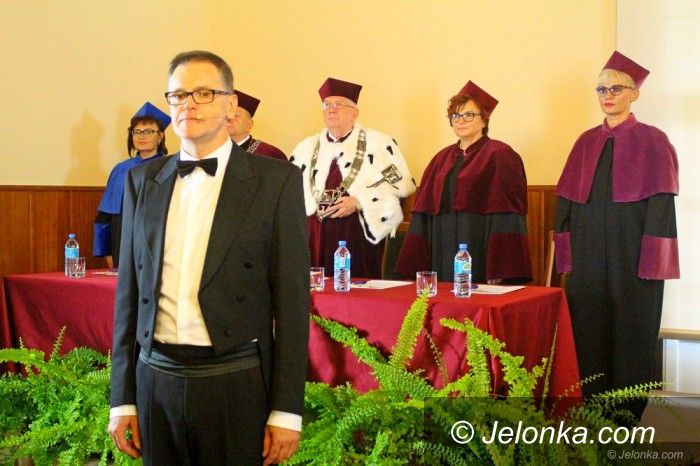 Jelenia Góra: Studenci „Karkonoskiej” po inauguracji