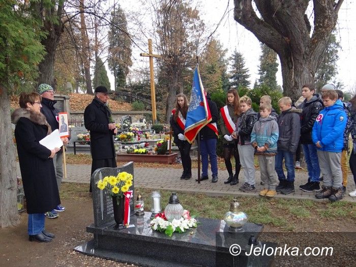 Jelenia Góra: Uroczystość przy grobie legionisty E. J. Głowacza