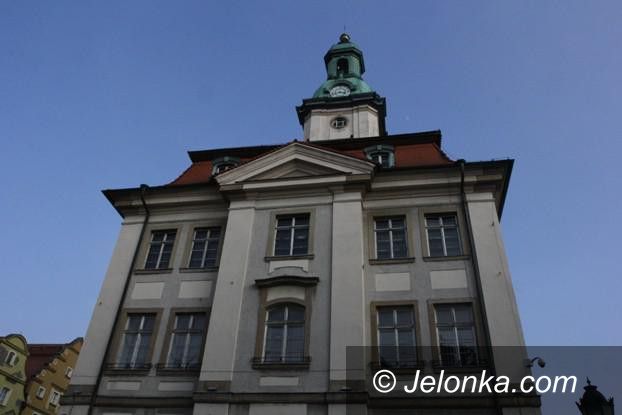 Jelenia Góra: Rady nadzorcze miejskich spółek – kto i za ile?