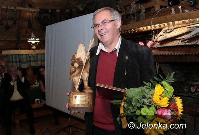 Region: Medal od Prezydenta RP i sukces „Zeszytów”