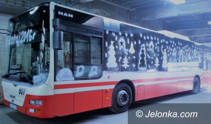 Jelenia Góra: Mikołajkowy autobus na linii nr 2