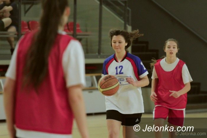 Jelenia Góra: Zawodniczki „Żeroma” mistrzyniami powiatu
