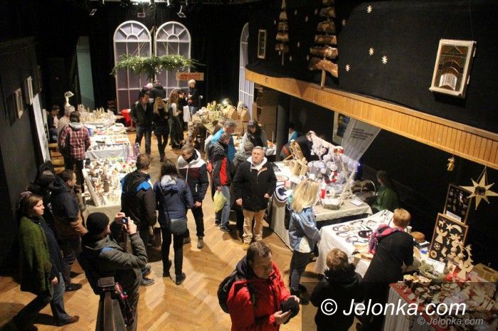 Jelenia Góra: Pyszności i cudeńka na Jarmarku Bożonarodzeniowym