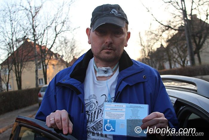 Jelenia Góra: Zapomnieli o kopercie dla niepełnosprawnego
