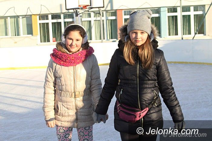Jelenia Góra: Lodowiska z niedźwiadkami i dyskoteką