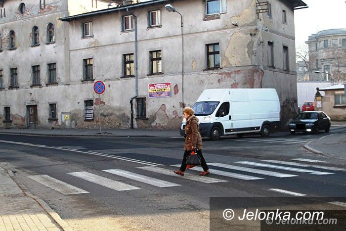 Jelenia Góra: Potrzebne doświetlenie przejścia na Sobieskiego