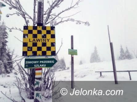 Region: Zagrożenie lawinowe – zamknięto szlaki