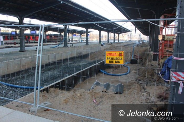 Jelenia Góra: Perony na stacji do końca maja