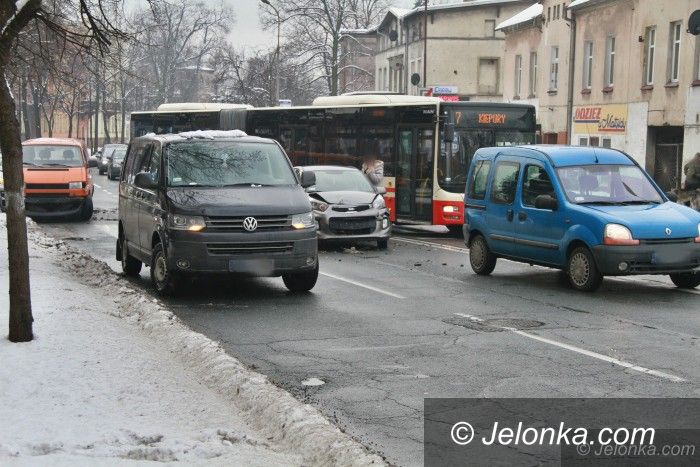 Jelenia Góra: Dwie kolizje na Wolności