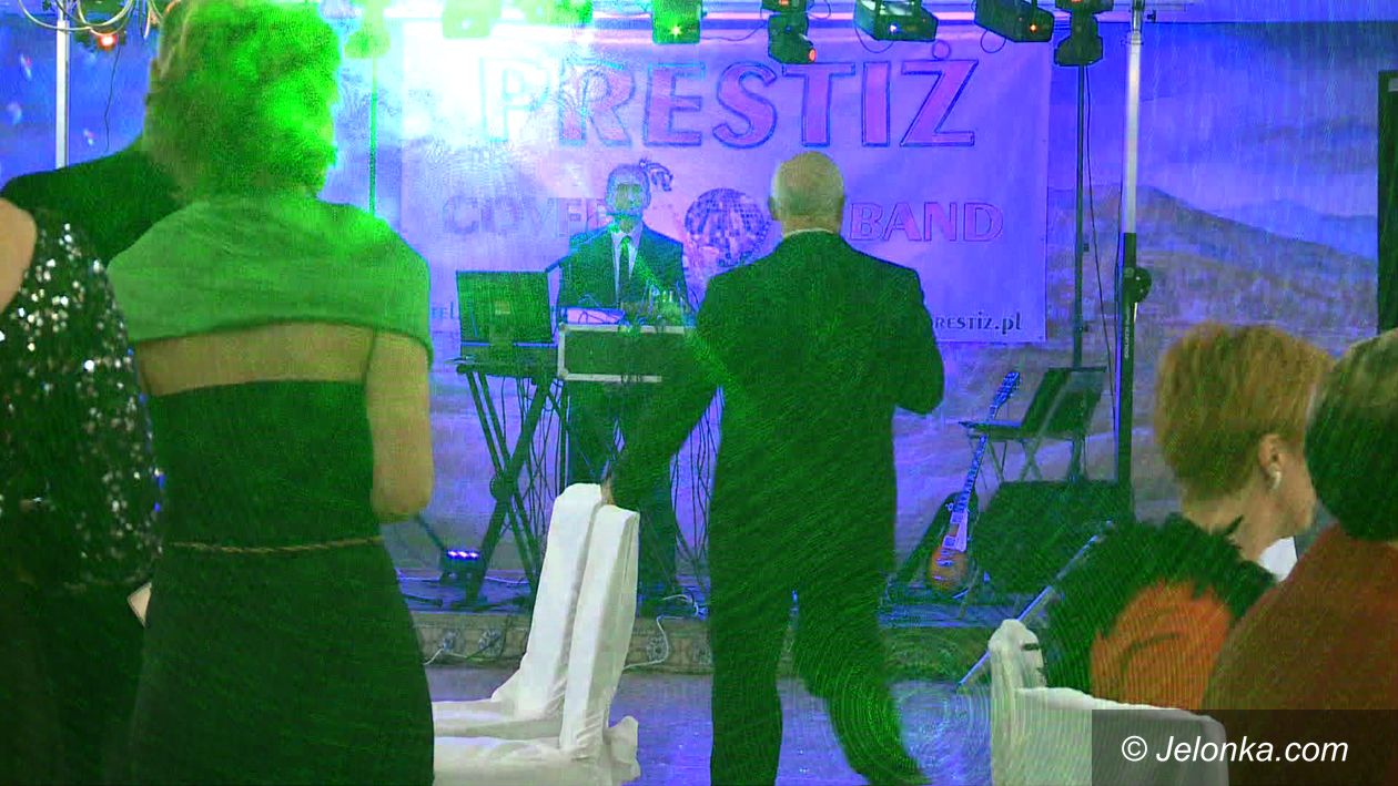 Jelenia Góra: Bal charytatywny w Mysłakowicach