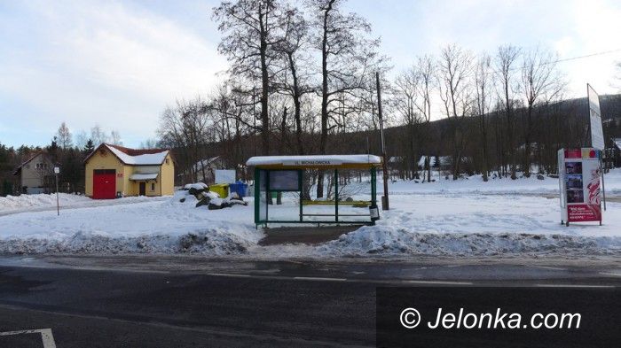 Jelenia Góra: Parking przy Domu Hauptmanna w śniegu!