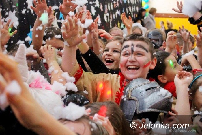 Jelenia Góra: Karnawałowa zabawa w SP 8