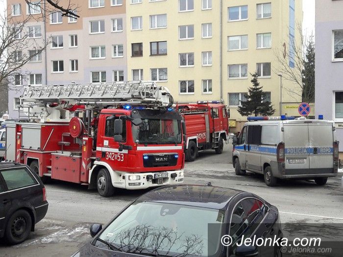 Jelenia Góra: Awantura przy Moniuszki – postawiono na nogi służby