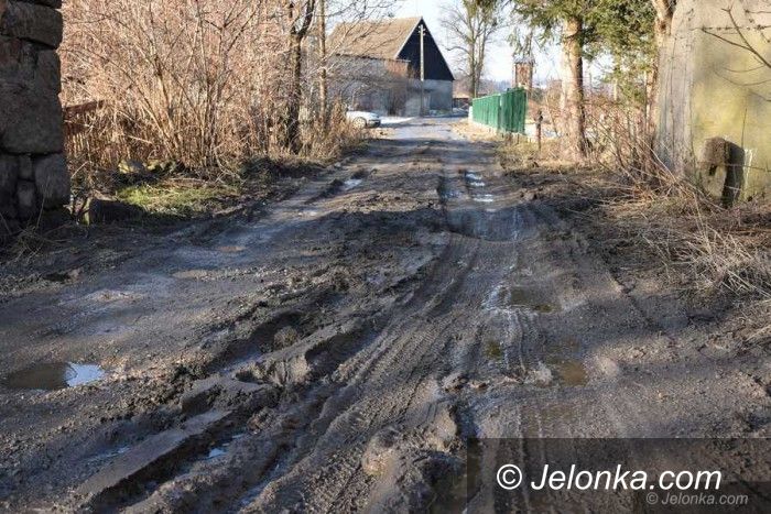 Jeżów Sudecki: Aroniowa w Jeżowie jak czołgowisko