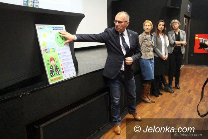 Jelenia Góra: Tablice smogowe w szkołach i przedszkolach