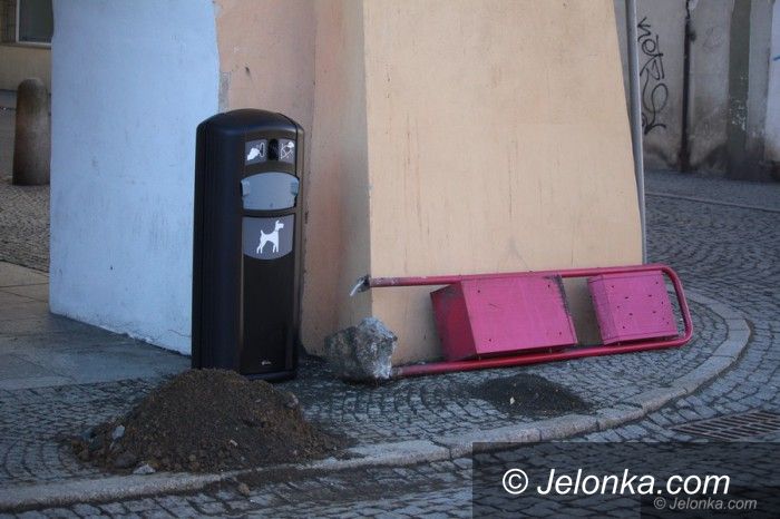 Jelenia Góra: Nowe, kosztowne pojemniki. Sprawdzą się?