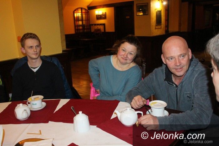 Jelenia Góra: „Walka między PO a PiS jest jak amerykański wrestling”