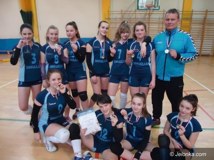 Bolesławiec: Janowiczanki na drugim stopniu podium