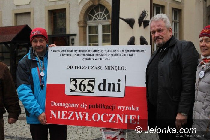 Jelenia Góra: Chcą niezwłocznej publikacji wyroku TK